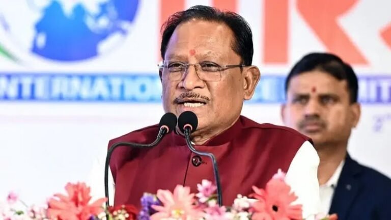धर्मांतरण कराने पर उम्रकैद, मददगारों को भी होगी जेल:धर्म बदलने के लिए शादी की तो ‘शून्य’ घोषित होगा; नए कानून में 25 लाख जुर्माना रूद्र सेना के प्रदेश अध्यक्ष आलोक पाण्डेय ने इस कानून का स्वागत किया
